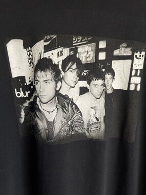 BLUR Unisex Concert tee